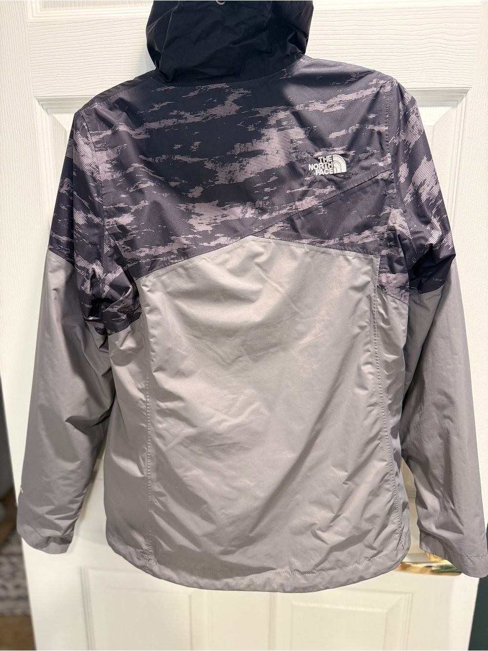 The North Face 2-in-1 DryVent Jacket Womens Medium Gray Camo Fleece - Picture 5 of 16